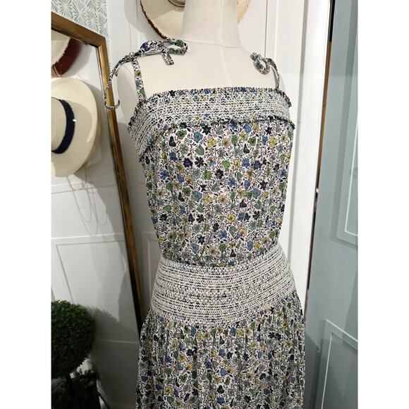 EUC Tory Burch Smocked Dress Red Floral Print Size Medium Resort Beach - Picture 5 of 7